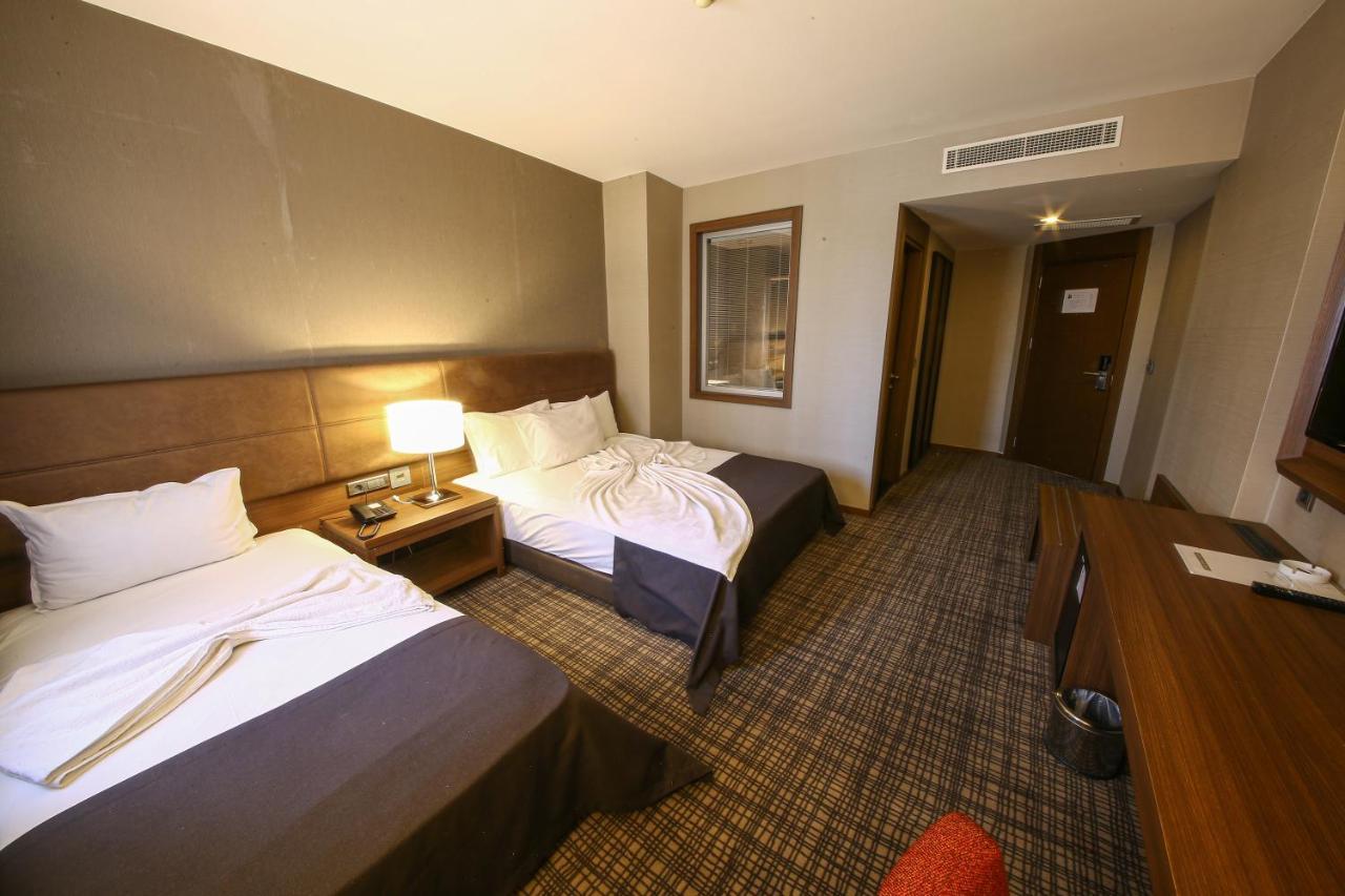 Grand Isias Hotel 阿德亚曼 外观 照片