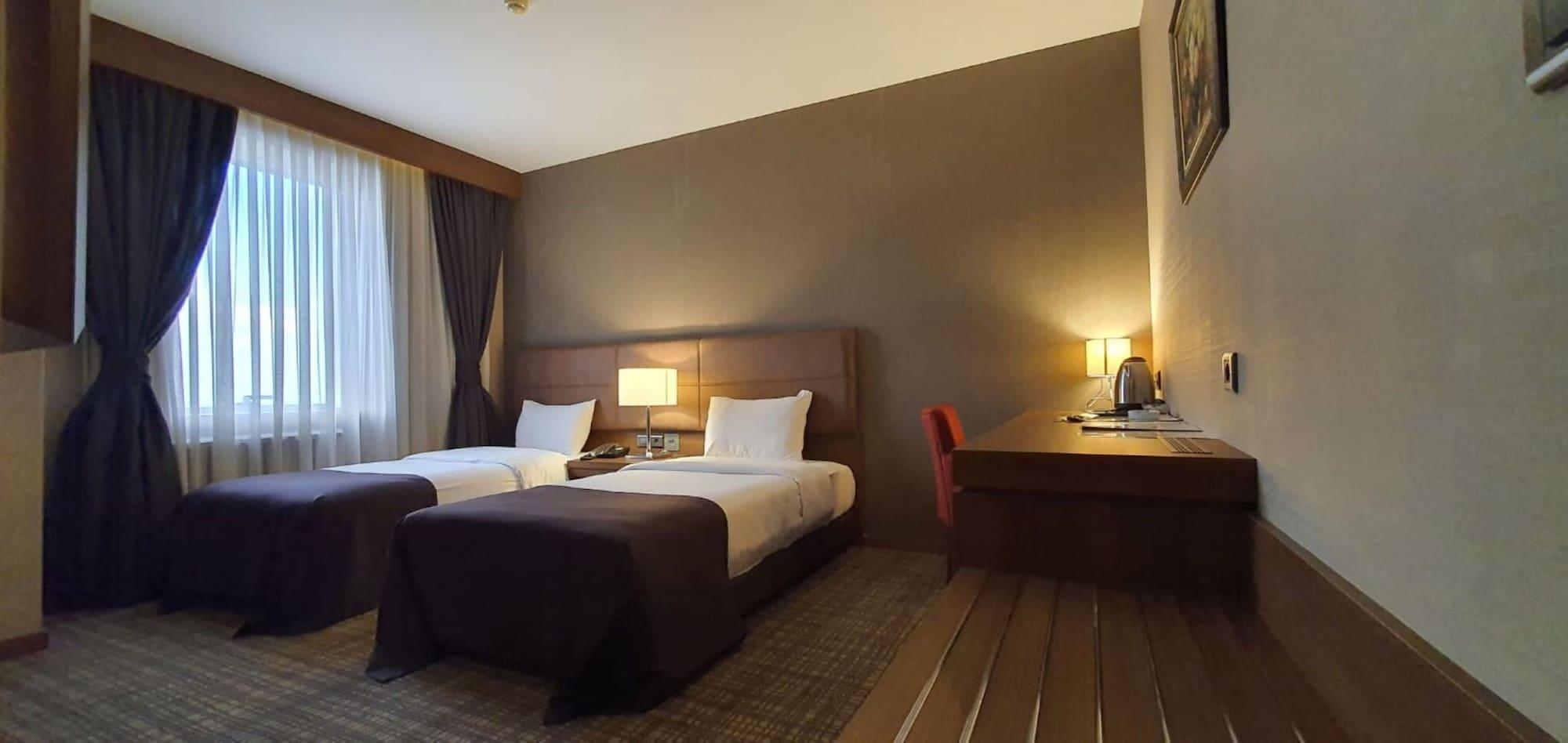 Grand Isias Hotel 阿德亚曼 外观 照片