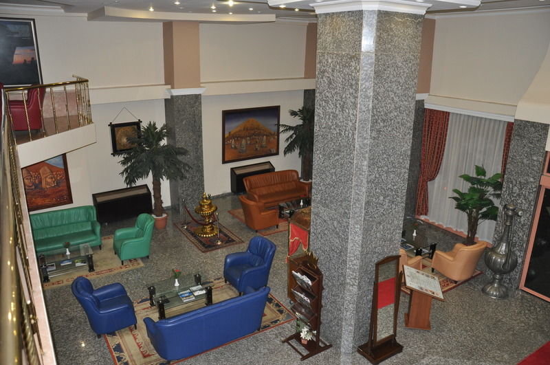Grand Isias Hotel 阿德亚曼 外观 照片